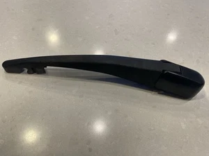 2008 Nissan Pathfinder Rear Wiper Arm OEM Suv Off Road Tailgate - Picture 1 of 8