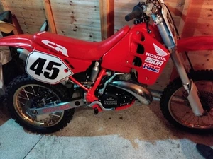 Cr 250 1989 - Picture 1 of 2