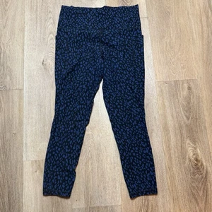 Athleta Womens Salutation Stash Pocket Gravel Tight Sz Medium Blue Black Print - Picture 1 of 8