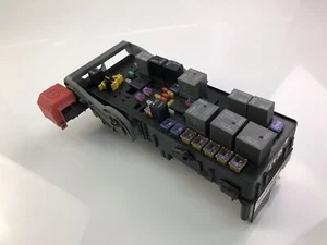 E4959 FIAT Fuse Box 68143318AE - Picture 1 of 4