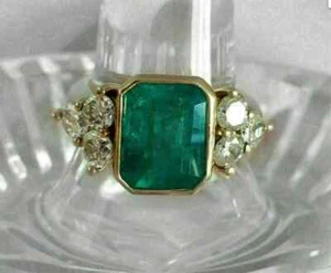 14K Yellow Gold Plated 2.10Ct Emerald Cut Lab Created Green Emerald Women's Ring - Picture 1 of 5