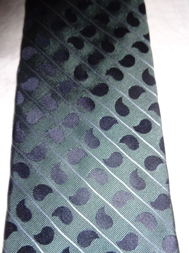 DKNY CORBATA HOMBRE GRIS CON CACHEMIRA 3,75 X 59 Foto 1 de 4