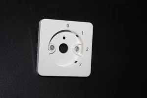 Berker Modul 2 Abdeckung für Regler (Stufe 0 / 1 / 2 / 3) in polarweiß - Bild 1 von 1