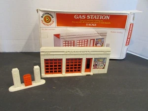 Gasolinera Bachmann 1962 Plasticville escala O con bombas y caja PR - Imagen 1 de 9