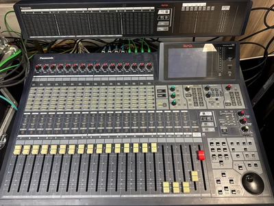 CONSOLA DE MEZCLAS DIGITAL PANASONIC RAMSA WR-DA7 + 2 TARJETAS ADAT 1 PUENTE MEDIDOR TAND Foto 1 de 2