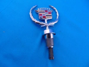 1985-1989 Cadillac DeVille NOS Hood Ornament Super Nice! 25536110 New Old Stock - Picture 1 of 24