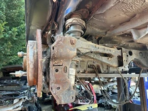 MINI COOPER R50 1.6 2001 - 2006 PASAJERO SUSPENSIÓN TRASERA IZQUIERDA BRAZO BUJE AMORTIGUADOR - Imagen 1 de 8