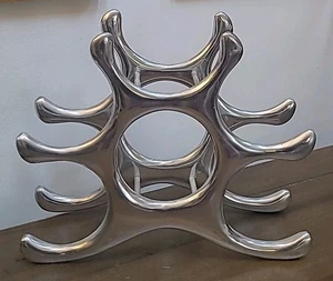 Abstraktes silberfarbenes Weinregal modernistisch MCM 6 Flaschen poliertes Aluminium Spritz - Bild 1 von 4