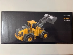 Front Loader Top Remote Control Construction Truck 9 CH R/C Fully Functional - Picture 1 of 5