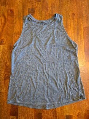 Regata feminina PrAna verde leve racerback média - Imagem 1 de 4