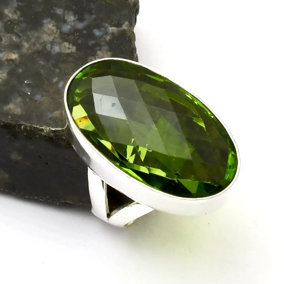 Anillo étnico hecho a mano de piedras preciosas de peridoto para Año Nuevo EE. UU. Talla-7,25 AR 40188 Foto 1 de 1
