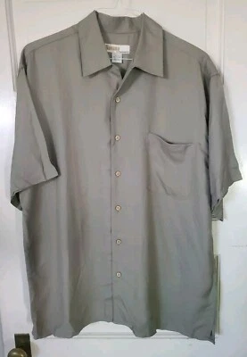 NWT HAVANA BY STATEMENTS MEN'S GREEN SILK SOLID CAMP SHIRT SZ LARGE - Image 1 of 3