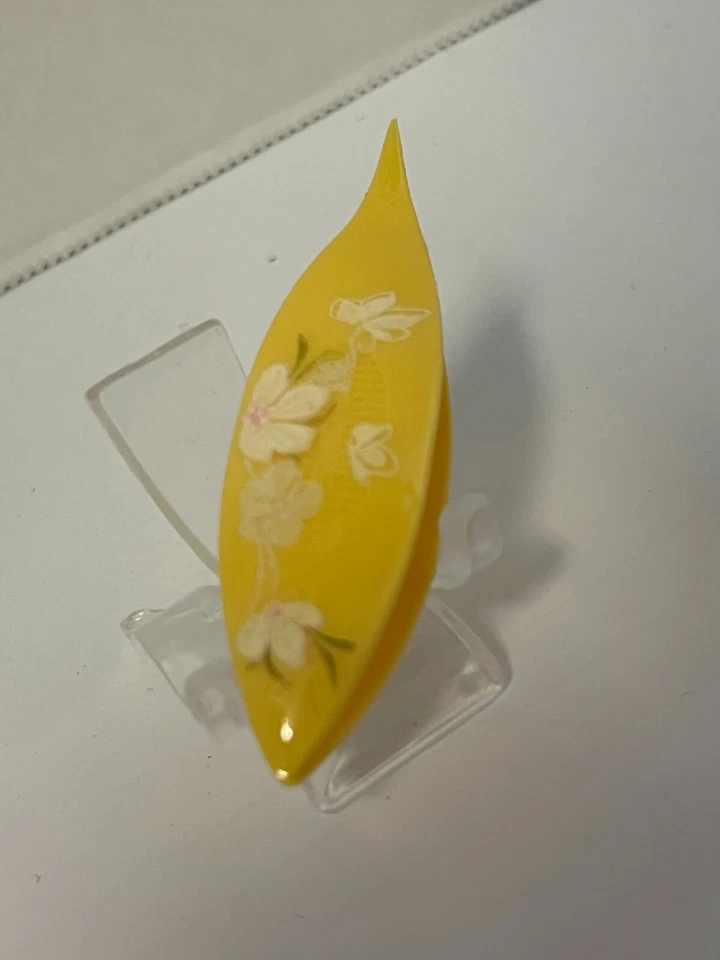 Tatting Shuttle – Hand Decoupaged - Clover or Clover LIKE Shuttle MUST READ  - Image 1 of 1