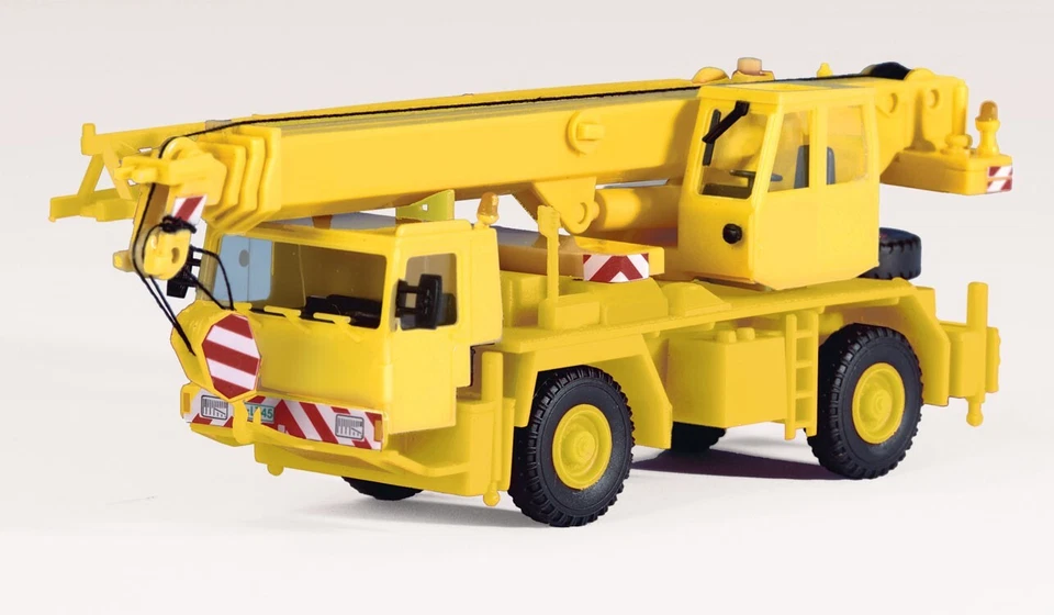11015 Walthers SceneMaster Two-axle Truck Crane Kit HO Scale