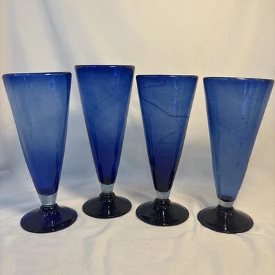Vasos de champán/cerveza mexicanos soplados a mano flautas azul cobalto altura varía Foto 1 de 4
