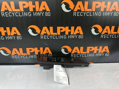 Door Switch Front SUZUKI KIZASHI 10 11 12 13 Foto 1 de 4