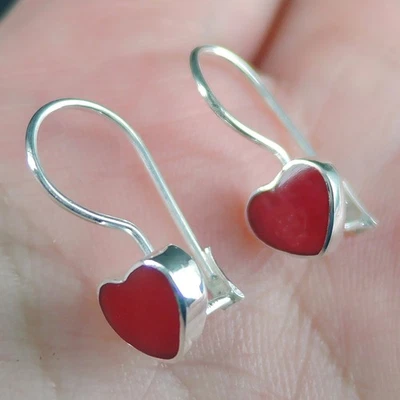 Orecchini in argento sterling 925 con corallo rosso a forma di piccolo... - Immagine 1 di 4