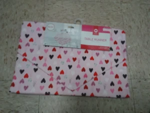 Nwt Decor Table RUNNER Hearts 14 X 72 LINED - Picture 1 of 1