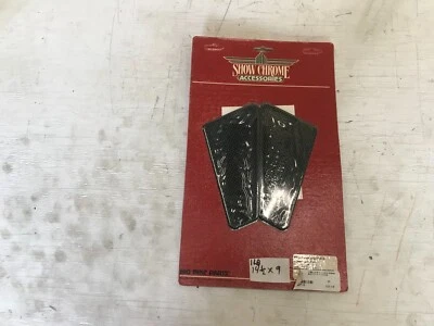 B5B Show Chrome Accessories Helmet Hanger Scuff Pad for Saddlebag 52-746 - Image 1 of 4