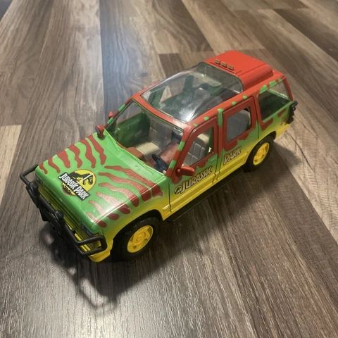 Jurassic World Legacy Collection 1993 Ford Explorer Vehicle Jurassic Park Cover