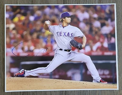 YU DARVISH Signed 11x14 Texas Rangers Photo Foto 1 de 2