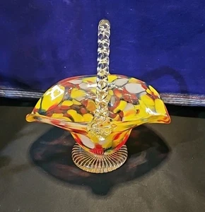 VINTAGE MURANO STYLE HAND BLOWN GLASS BASKET 9” TALL 7-1/4” Wide 8-1/4” Long - Picture 1 of 11