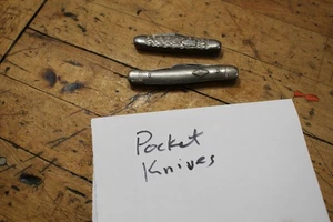 Verschiedenes Markenlose Taschenmesser, (2) Ist-Zustand, UNVOLLKOMMEN - Bild 1 von 16