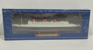 2012 Atlas Editions Collections 'RMS Queen Mary' Ocean Liner Model  BNIB #79 SF