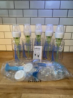 5 NOVAS mamadeiras de vidro estreito Dr. Brown's 8 oz nível 0M+ 1 mamilos - Imagem 1 de 4
