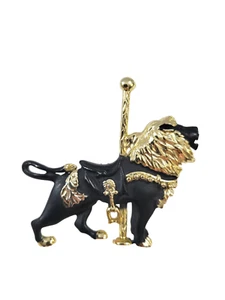 Spilla leone giostra vintage spilla metallo tono nero opaco e oro bigiotteria moda - Foto 1 di 6