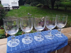 Glassware Wine Glasses Drinking Kitchenware Food And Drink Stemware Barware - Bild 1 von 4