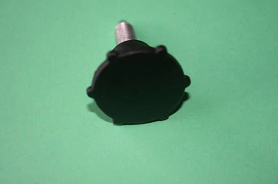 TRIUMPH 350 500 T100 T120 TR6 500 650 CAJA DE HERRAMIENTAS PERNO PANEL LATERAL 1968-74 83-1357 Foto 1 de 2