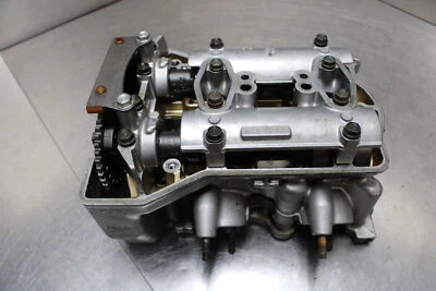 03-10 HONDA ST1300 Engine Motor Cylinder Head TOP Foto 1 de 4