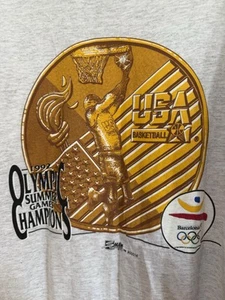 VTG SALEM 1992 BARCELONA TEAM USA BASKETBALL T-SHIRT LARGE DREAM TEAM MEDALLION - Picture 1 of 3