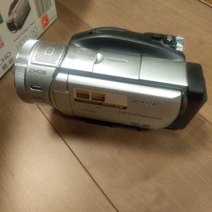 Sony HDR-UX1 Handycam Video Camera Body AVCHD NTSC Nearly Used - Picture 1 of 12