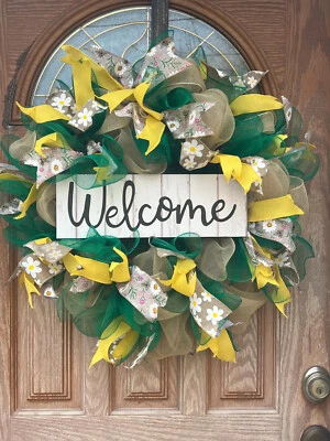 Deco Mesh Wreath| Welcome Front Door Wreath| Home decor | Green and yellow - Изображение 1 из 2
