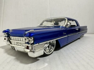 JADA BIGTIME BTK 1963 CADILLAC  BLUE 1:24 DIECAST MODEL CAR NEW NO BOX - Picture 1 of 12