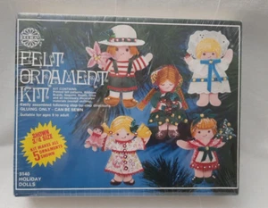 Vintage Holiday Felt Ornament Kit 3140 ~ Holiday Dolls ~ Walco Products 1978 NIP - Picture 1 of 15