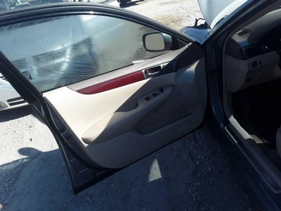 乘客转角/公园灯雾灯适用于 02-03 LEXUS ES300 1555933 — 第 1/4 张图片