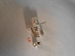 082-5629 RF CONNECTOR amphenol 50 OHMS NEW OLD STOCK - Picture 1 of 5