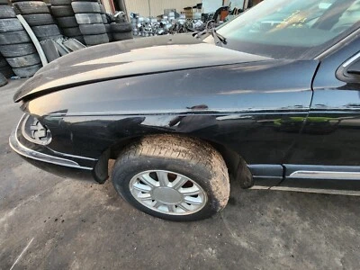 Guardabarros izquierdo Lincoln Continental 1998 1999 2000 2001 2002 negro EE.UU. Foto 1 de 2