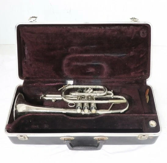 Selmer Signet Cornet,美国,比赛状况良好,身体状况良好 — 第 1/4 张图片