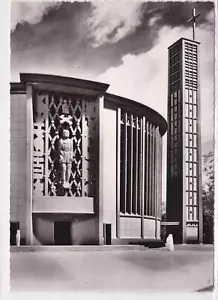 CARTE POSTALE CPSM YVETOT LA NOUVELLE EGLISE EN CONSTRUCTION PORCHE ET CLOCHER - Imagen 1 de 1