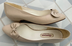 vintage 80s Saxone beige leather bow front low heel court shoes 8 42