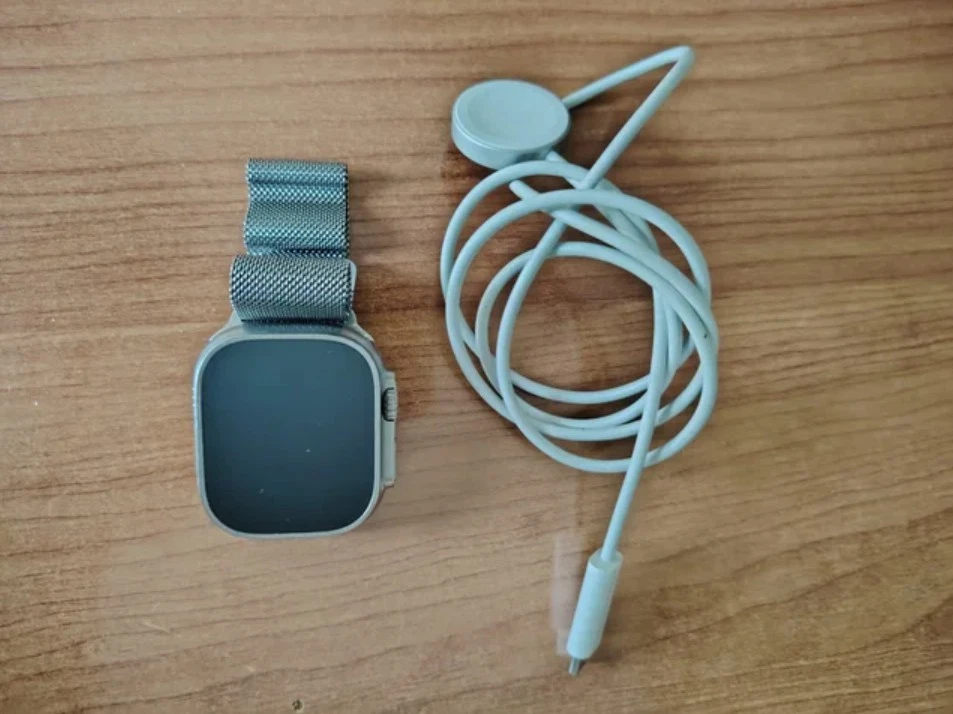 Apple Watch Ultra 1ª GEN.  GPS + Cellular | Titanio Negro - Imagen 1 de 4