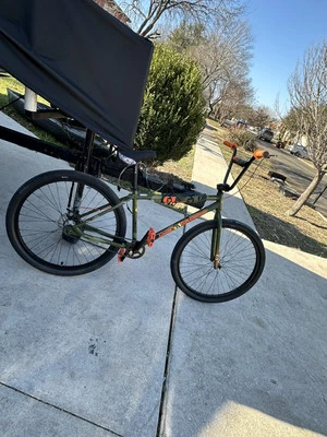 GT Pro Series LTD 29" BMX Bike 2021 - Green Camo - Image 1 of 2