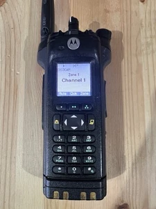 Motorola APX6000 UHF R1 Band With TDMA - Zdjęcie 1 z 4