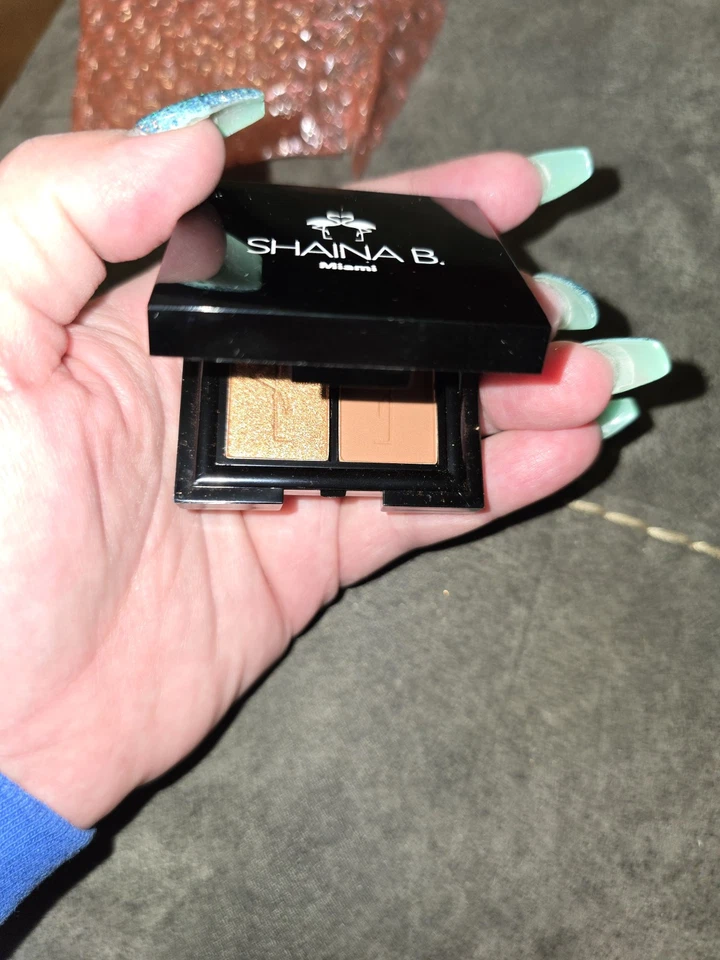 Shaina B. Miami Eyeshadow Duo • B. Seductive • 0.088 Oz - Image 1 of 1