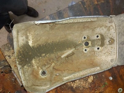 1979 yamaha xs750s. Rear fender with  mounting pin - Imagem 1 de 4