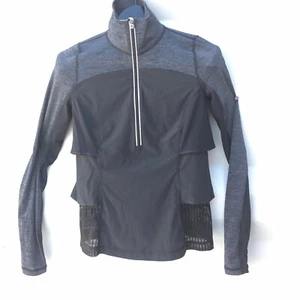 LULULEMON 1/2 ZIP PULLOVER BLACK GRAY STRIPE REFLECTIVE YOGA DANCE RUNNING sz 4 - Picture 1 of 9